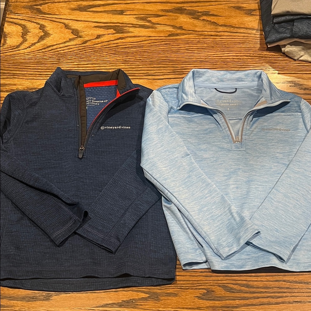 Vineyard Vines Kids Quarter-Zip Pullovers in Navy and Light Blue
